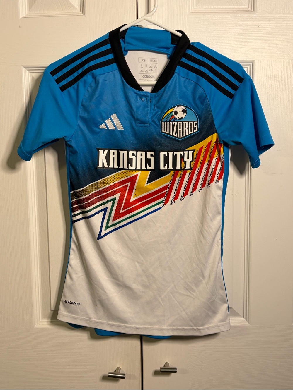 Adidas women’s XS Kansas City sporting retro Wizards Blue Soccer Jersey